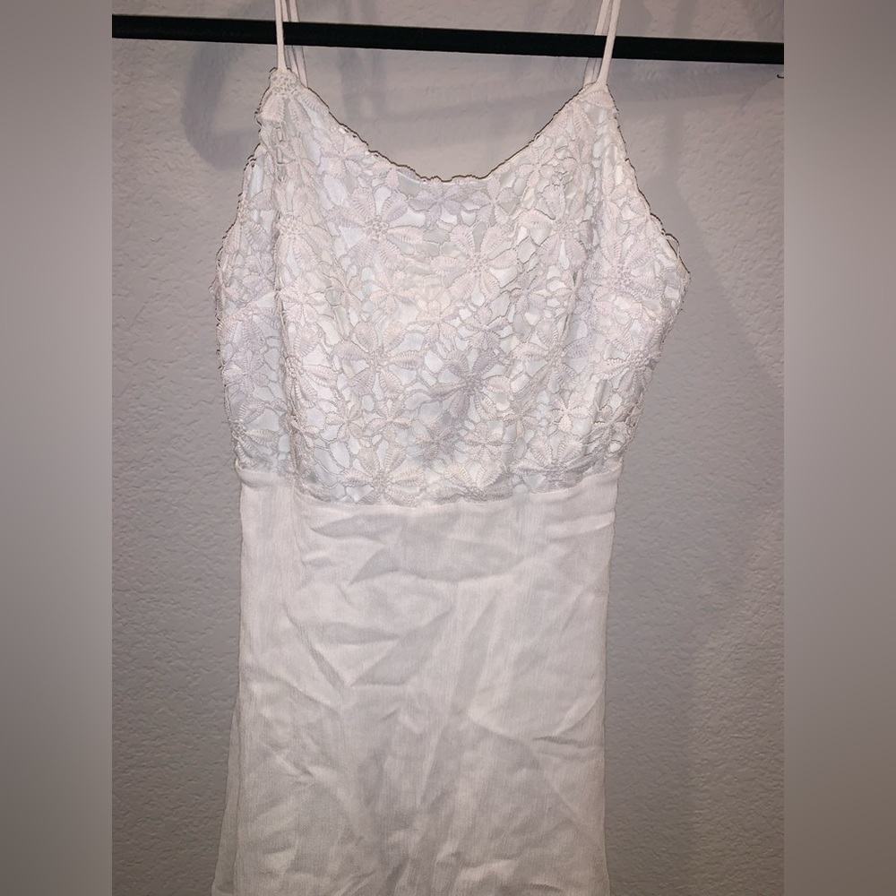 Super Cute Floral Tie/Zip Back Dress - Picture 4 of 7